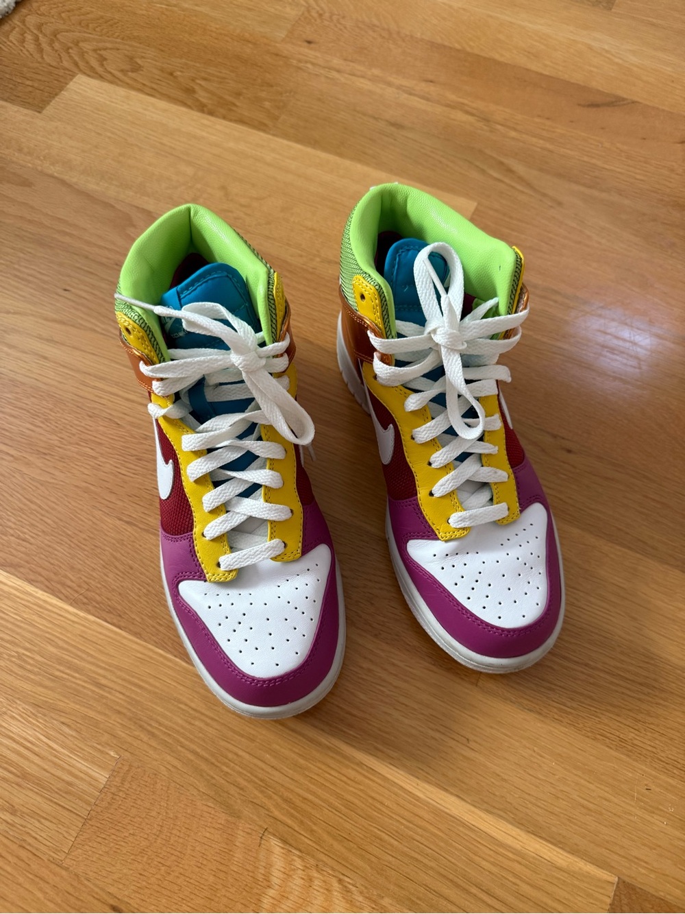 Nike Women’s Dunk High Premium
'Multi-Color' - 317814 111